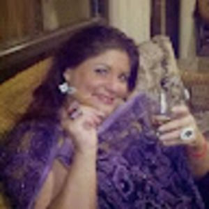 Meet your Posher, Lara